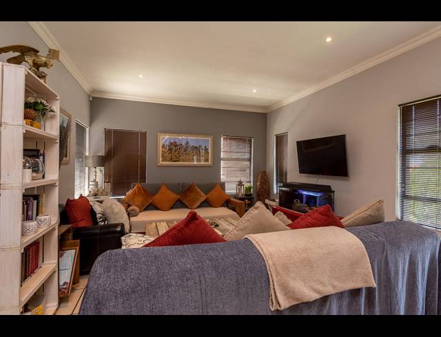 3 BEDROOM TOWNHOUSE SOLD IN MEYERSDAL